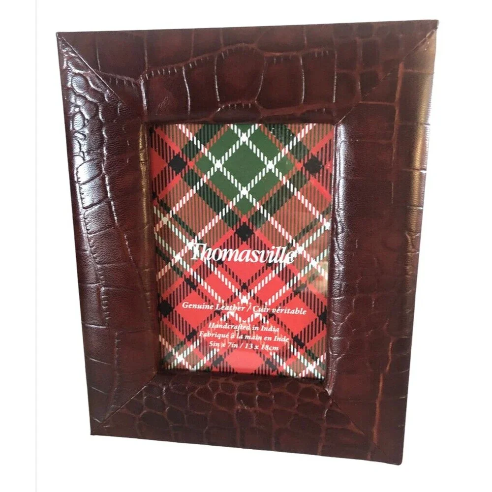 Thomasville Embossed Genuine Leather Picture Frame 9x11